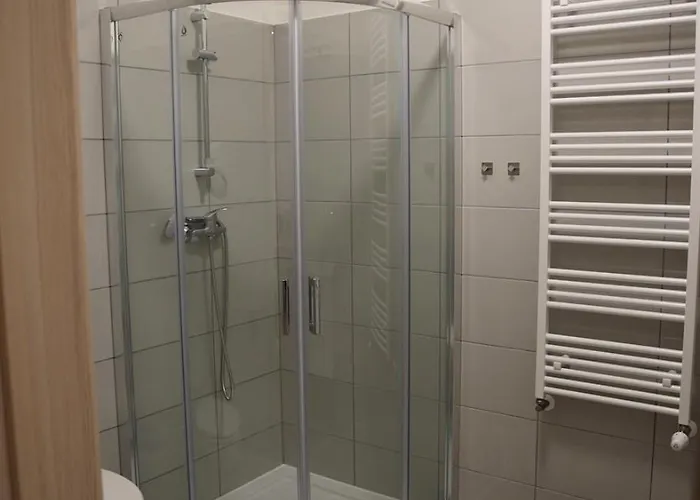 Dom Studenta Pod Jelonkiem 公寓式酒店